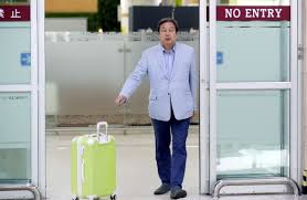 노룩패스' 김무성 “왜 이게 잘못됐나…이상하게 보이나?” | 서울신문