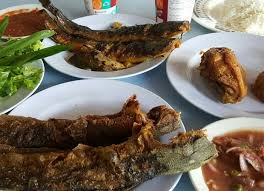 Gerai makan yang terletak di dalam ladang nipah ini menjadi tarikan unik pengunjung dalam dan luar negeri perlis. Tempat Makan Best Di Perlis 11 Tempat Makan Best Area Perlis Budak Bandung Laici Restoran Ini Tersenarai Sebagai Salah Satu Daripada Tempat Makan Menarik Di Melaka Kerana Ia Menawarkan Konsep