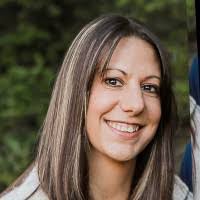 Carrie Ostrander's Instagram, Twitter & Facebook