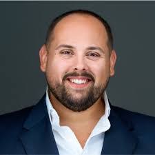 Shelby Burnett's Instagram, Twitter & Facebook