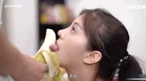 Luanlun Qin Mei- erotic scenes