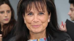 Anne sinclair est une journaliste française. Anne Sinclair Cette Depression Grave Dont L A Tiree Son Compagnon Apres Sa Rupture Avec Dsk Femme Actuelle Le Mag