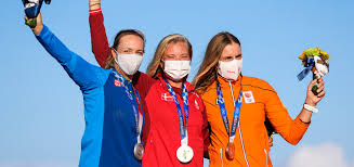 The country of japan pitched in old electronics to make new gold, silver, and bronze medals. 5 Of 6 Olympic Medals For Our European Sailors In Tokyo 2020 Eurilca