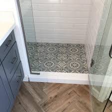 Gorgeous Shower Floor Featuring The In Stock Lourdes Pattern Repost Whitefighomes This Bathroom Came Together Bathrooms Remodel Shower Floor Home Decor