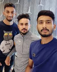 Prasidhkrishna Manishpandey And Khaleelahmed Click A Selfie At Dubaimall Teamindia Cricket Sports Cricket Dubai Mall
