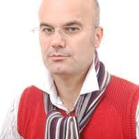 Eva Prifti's Instagram, Twitter & Facebook