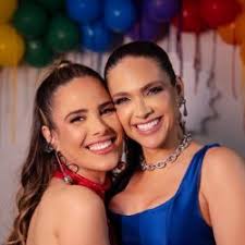 Vozeirão já foi motivo de bullying, mas hoje é trunfo de Karla Coronel