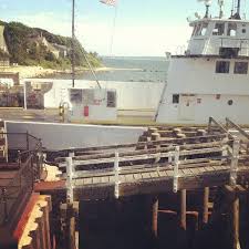Woods Hole Ferry To Martha S Vineyard Nantucket Island Nantucket Marthas Vineyard