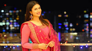 She is known for playing the dual roles in zee tv's banoo main teri dulhann and the character of dr. Divyanka Tripathi Turns Host For Crime Patrol Satark Women Against Crime Tv News India Tv