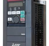 FR-F840-00052-E2-60 FRF84000052E260 MİTSUBİSHİ Sürücü Ağır Şart 2,2KW  Normal Şart 2,2KW Üç Fazlı 400-500VAC Beslemeli