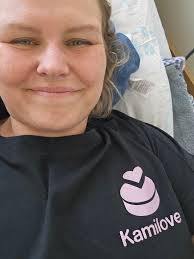 Zapraszamy sobota 10-13 🤩 Co mamy słodkiego? Tort w kubeczku malina biała  czekolada Bezy Monoporcje Tartaletki truskawkowe Serniczki serduszka  Serniki w całości Cake popsy Desery: Mus biała czekolada Mus mleczna  czekolada Tiramisu