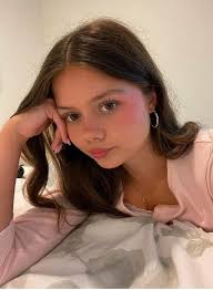 Rate YouTube star and beauty vlogger Erika Diane (age 19) :  r/VindictaRateCelebs