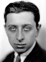 Ecole Maternelle Publique Robert Desnos de Tremblay en France QUI EST  ROBERT DESNOS ?