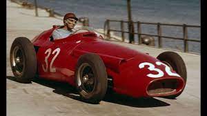 La tragedia de las 24 horas de le mans de 1955 provocó el abandono de la competición de las flechas plateadas de mercedes y el accidente de alberto ascari. 1956 Juan Manuel Fangio Ferrari D50 Onboard Monaco Youtube