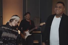 Keremcem'in, ares etiketiyle yayınlanan apalah cinta isimli tekli çalışması, video klibiyle netd müzik'te.söz: Lirik Dan Chord Lagu Apalah Cinta Ayu Ting Ting Feat Keremcem