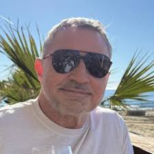 Paul Burton (@1paulburton)