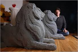 10 Amazing Lion Sculptures Made From Surprising Stuff Lego Sculptures Lion Sculpture Lego Art