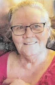 Lynn Bortmas's Instagram, Twitter & Facebook