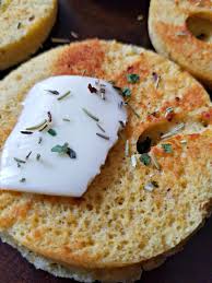 Best Low Carb Keto Mug Bread 90 Seconds In Microwave Daily Yum Recipe Keto Mug Bread Low Carb Bagels Recipes