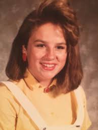 ✨📸 Throwback Thursday vibes! Let's take it wayyy back 👩‍🎓😎 Post your  favorite old school pic from your school days — bonus points for those 90s  hairstyles or awkward class photos! 😂 *