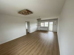 Derzeit wird die wohnung neu renvoiert. 3 Zimmer Wohnung Zu Vermieten Stettiner Strasse 12 74172 Neckarsulm Heilbronn Kreis Mapio Net