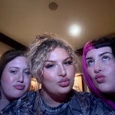 Michelle Haught's Instagram, Twitter & Facebook