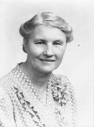 Rosemary Clouse's Instagram, Twitter & Facebook