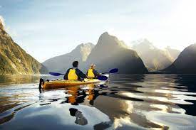 Where Do You Most Want To Go Kayaking In New Zealand Fresh Water White Water Open Ocean Lakes Fiords Pictured Milford Sound Nueva Zelanda Fotos Barcos