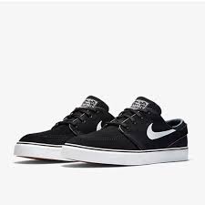 The global brand has supported mark through his whole career with his major wins taking place in nike shoes. Nike Mark Cavendish