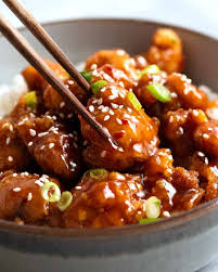 General Tso S Chicken Recipe In 2020 General Tso Chicken Recipetin Eats Tso Chicken