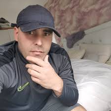 Is someone genuinely so bored that they've nothing better to do than set  fireworks off EVERY SINGLE NIGHT? Please, find a quieter hobby 😂