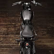 Black Magic Bunker S Bobber Style Triumph Speed Twin In 2020 Bobber Style Bobber Triumph Bobber