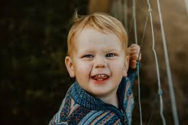 Autumn Apple Orchard Family Shoot in Axminster, Devon