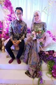 26 , born 8 march 1994. Cendawan Cheese Sekitar Majlis Pertunangan Elfira Loy Facebook