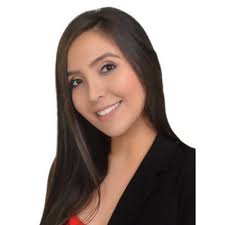 Hoy hace 2 años comenzó mi journey en NESTLÉ®. Ha sido una experiencia  increíble llena de buenos momentos, valiosos aprendizajes y mucho  chocolate🍫😋 He conocido a personas admirables Silvia…