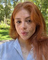 It's September! Time to binge the Twilight saga 🍂