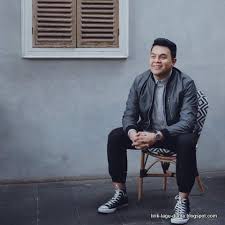 Maybe you would like to learn more about one of these? Lirik Lagu Tulus Pamit Lirik Lagu Dunia