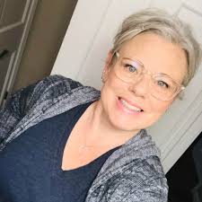 Here's a little festive throwback to last year, when Lana used her MyWay  walking frame to help put up the Christmas tree with her family. She even  got into the Christmas spirit