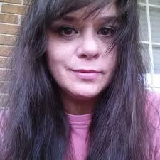 Scarlet Edwards (@scarletraquel88)