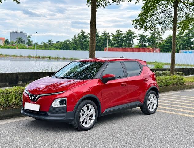 Gallery - Danh sách 10 ô tô gầm cao bán chạy quý 3/2026: 3 vị trí đầu thuộc về VinFast - image 1