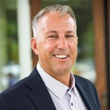 Aaron Ressler's Instagram, Twitter & Facebook