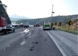 El año pasado, una persona murió pocos minutos después del accidente de este lunes, el nombre de marcelo ebrard se convirtió en la principal tendencia de twitter en méxico. Accidente El Autopista Mexico Queretaro Deja Tres Muertos El Siglo De Torreon