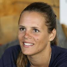 Si laure manaudou et jérémy frérot ont pour habitude de communiquer régulièrement sur leur vie privée, le lieu du mariage s'étend sur trois hectares et demi, pour célébrer leur union à l'abri des regards. Le Post Partum Pour Un Troisieme C Est Encore Plus Difficile Laure Manaudou Se Confie