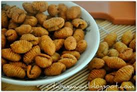 Masukkan makaroni/spiral/small shell dalam tapis. Ibu Resepi Kuih Siput Versi Rapuh Bahan Bahan 600gm Facebook