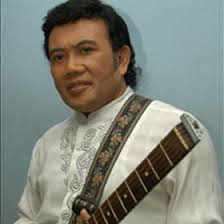 Berjuta kemeriahan di satu malam spektakuler dimeriahkan oleh rhoma irama, ayu ting ting, iis dahlia, nella kharisma, dory harsa. Biografi Rhoma Irama Kisah Perjalanan Sang Raja Dangdut Indonesia Biografiku Com