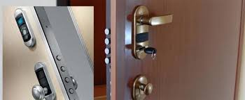Risultati immagini per serrature porte blindate