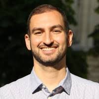 500+ perfiles de «Yaker»