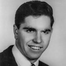 Terry Maddox's Instagram, Twitter & Facebook