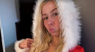 Hawk Tuah Girl' Hailey Welch is Back Desperately Extending Her 15 Minutes  of Fame with Steamy Exclusive Content Promo