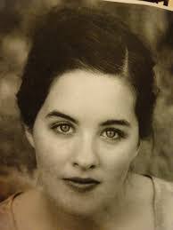 Joan Rayner's Instagram, Twitter & Facebook